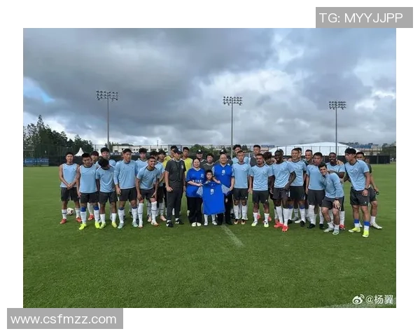 吴崇文的足球之路:从青涩少年到职业球员的成长故事 吴崇文的足球之路:从青涩少年到职业球员的成长故事