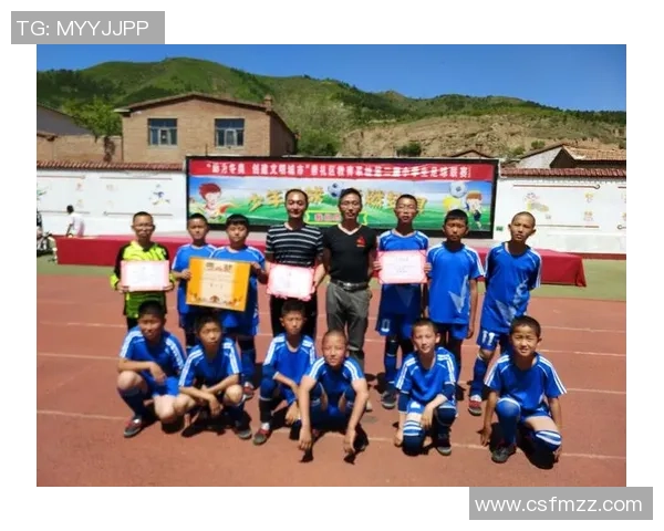 小学足球教育的重要性与发展策略探讨